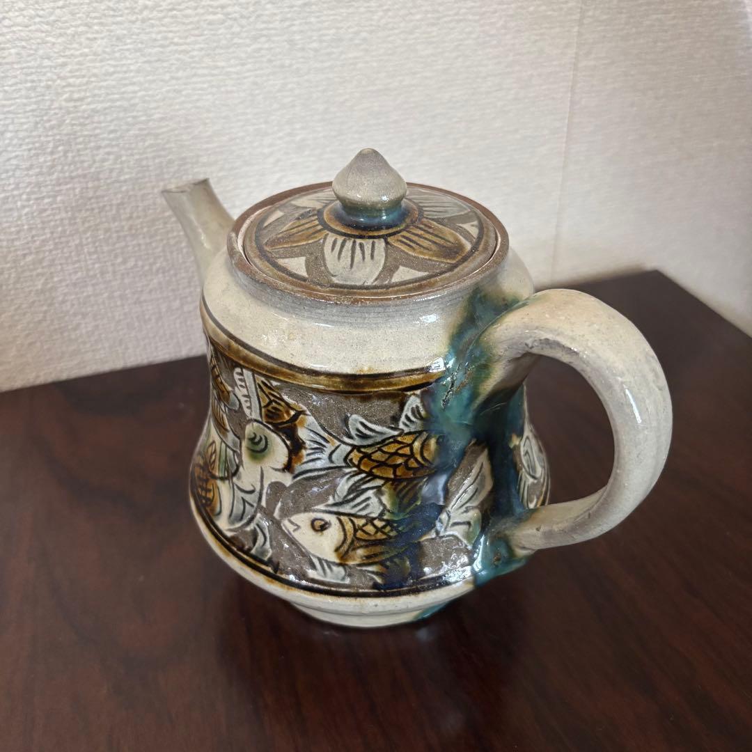 一月いっぱいで終了　島袋常明　ティーポット　沖縄　やちむん　急須