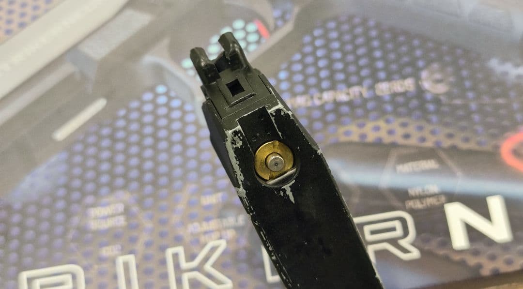 ストライカー9 カーボネイト CO2 ガスブローバック グロック