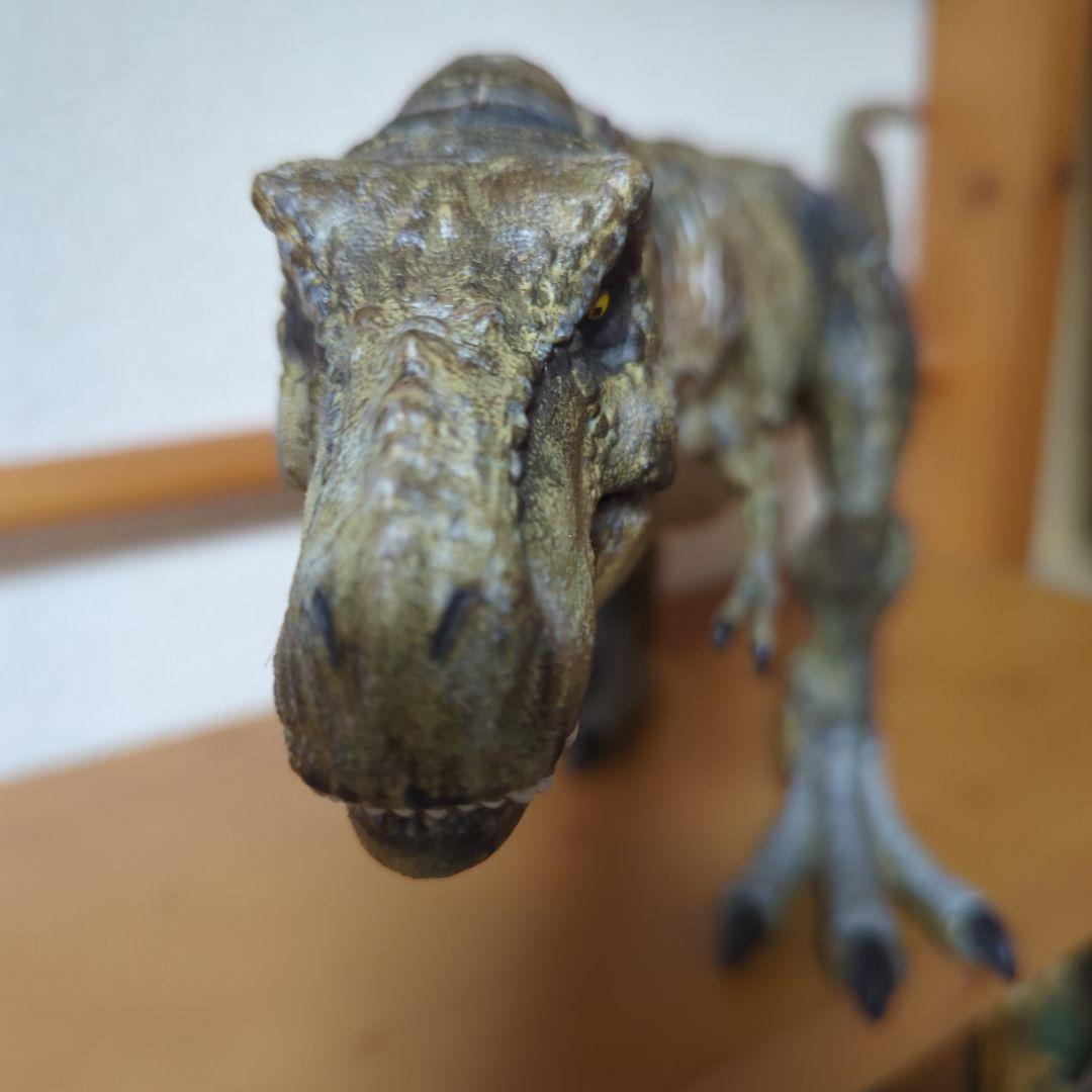 マテル　ティラノサウルスリペイント