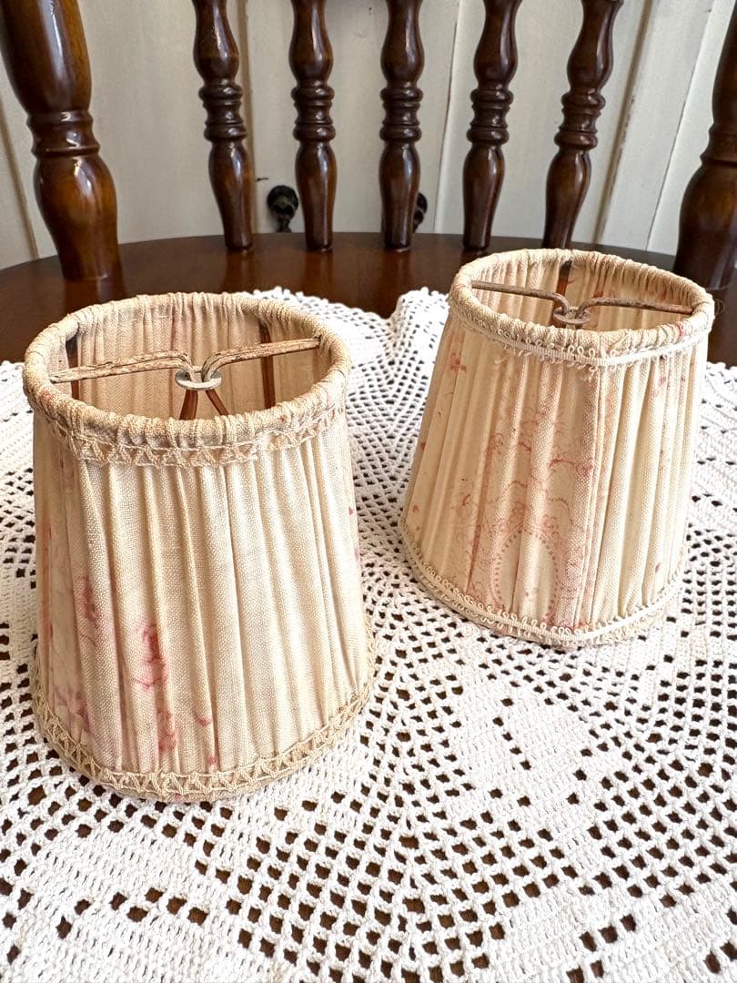 フランスアンティーク　ファブリックプリーツシェード　デザイン&柄違い　2個セット