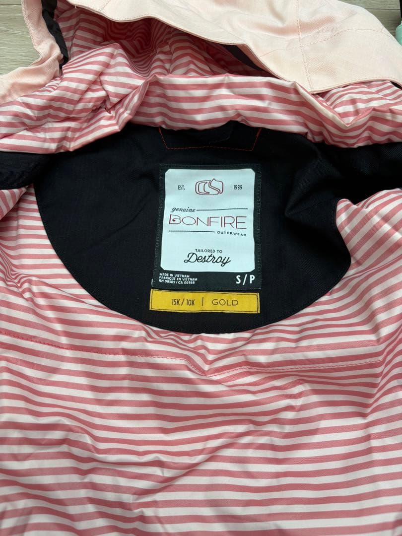 BONFIRE Detroy スノーボードウェア 上着S/P ズボンM/M