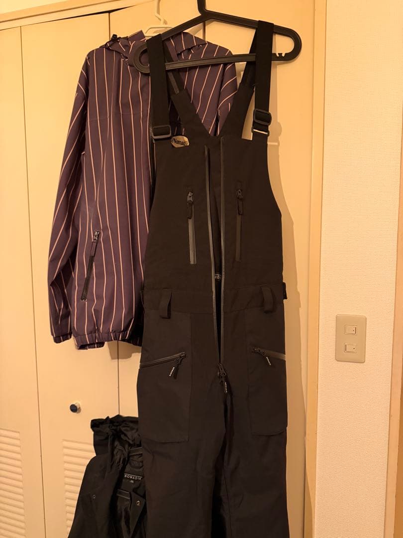 NOMADIK スノーボードウェア ジャケット ビフパンツ　セット　ブラック