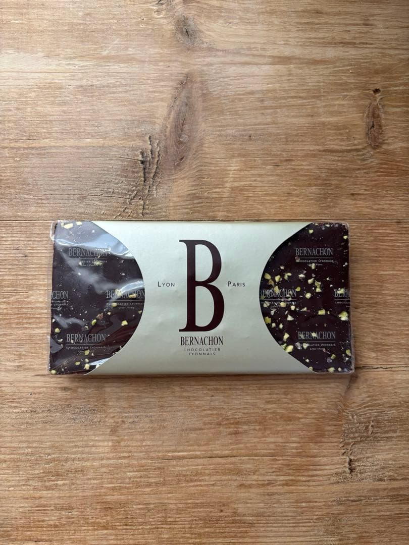 ベルナシオン タブレット ピスターシュ ノワール