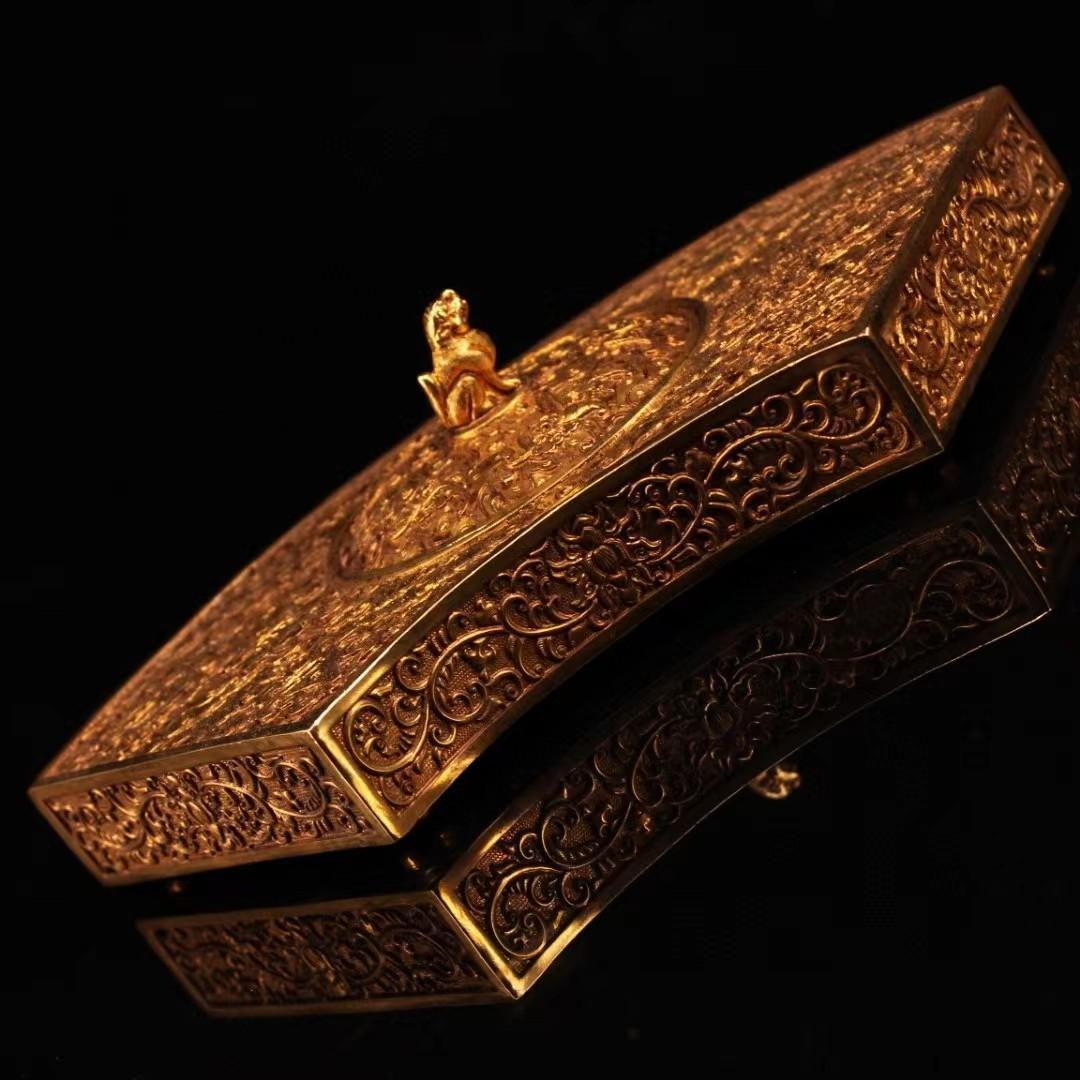 中国古美術・珍蔵硯台・古い純銅鎏金细密彫・純手作り・彫刻・置物・文房具・案頭