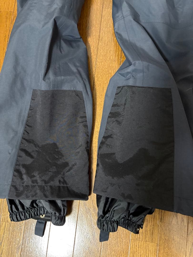 ノースフェイス　国内正規品ゴアテックス　スキーパンツ　サイズ　LL 1度のみ着用