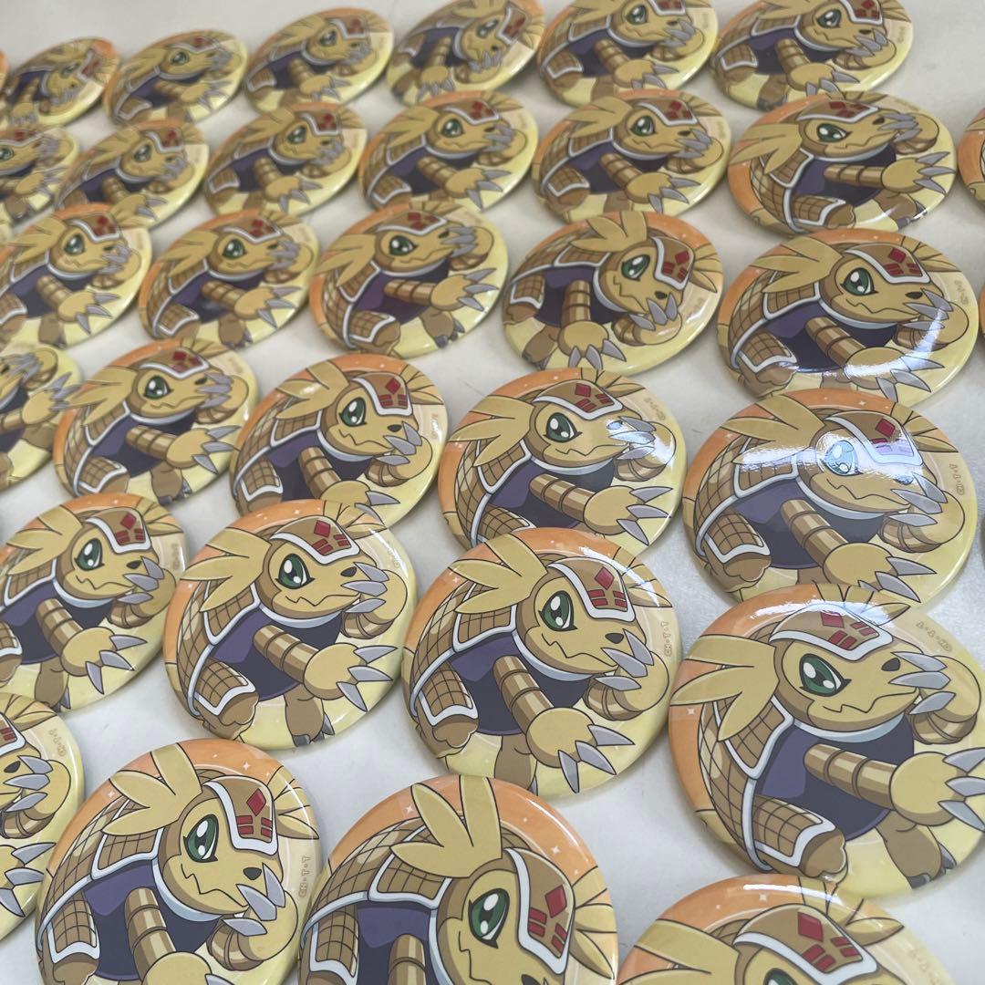 6.デジモン02 ザビギニング マルイ 缶バッジ アルマジモン