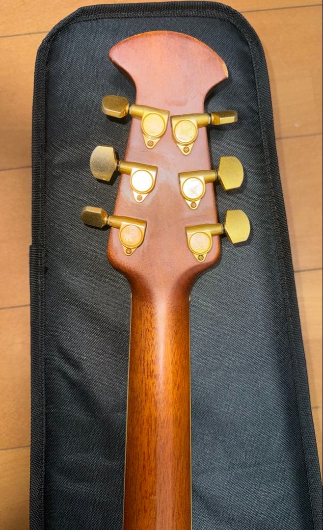 Ovation Celebrity Deluxe CC257 ハードケース付き