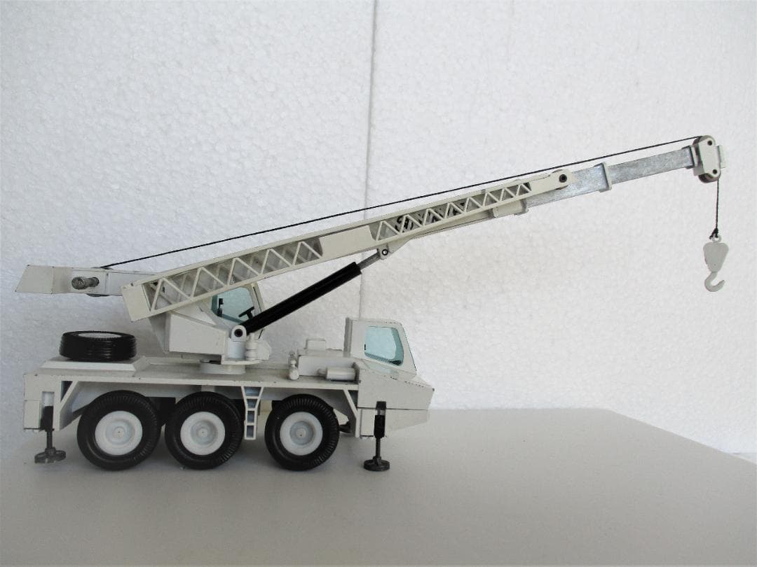 『超レア・格安』ドイツＫＲＵＰＰ社　移動式クレーン車/ＮＺＧ　１/５０ミニチュア