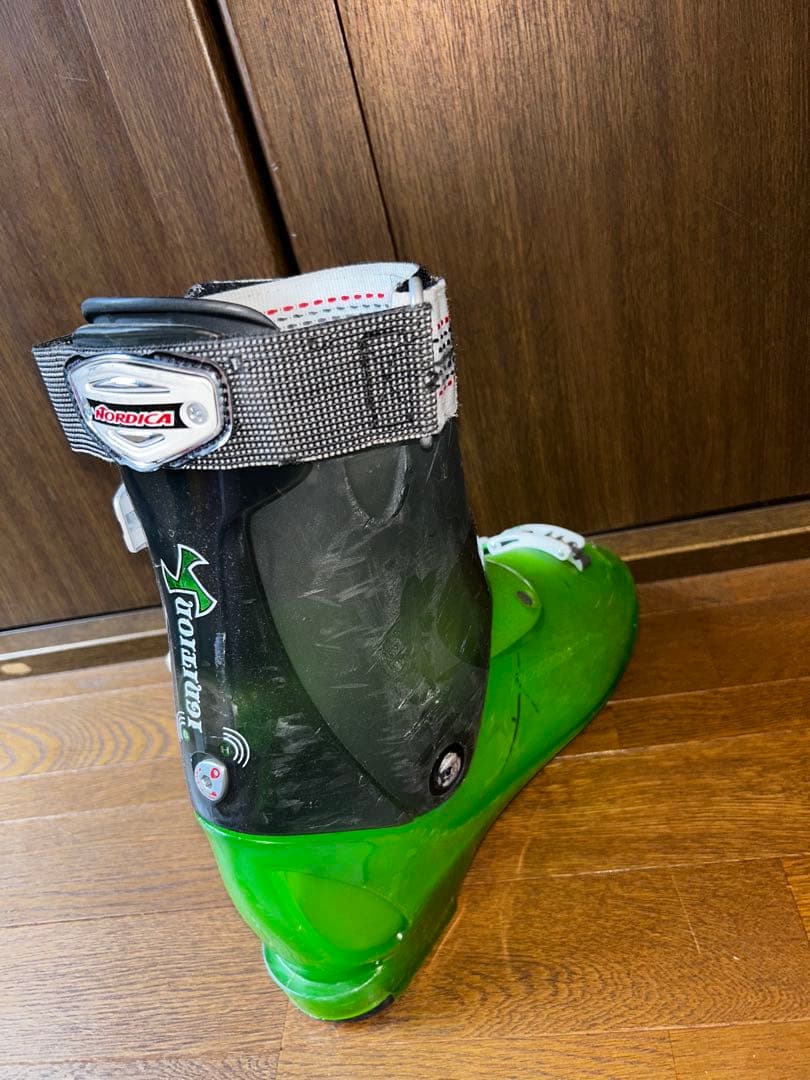 s*r様 Nordica NXT Charger スキー用ブーツ