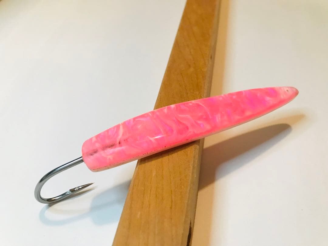 KAITO　流れ模様ピンク弓角ルアー7本セット！