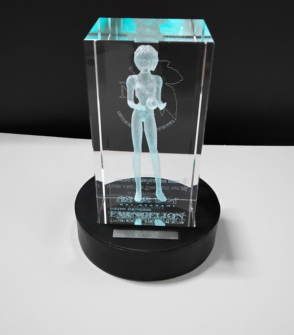 エヴァンゲリオン　3D CRYSTAL ART 綾波レイ