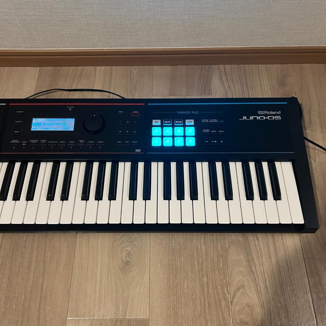 【ソフトケース付き】Roland JUNO-DS シンセサイザー 61鍵