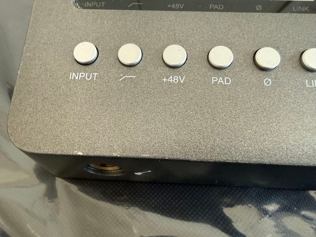 Universal Audio Arrow オーディオインターフェイス