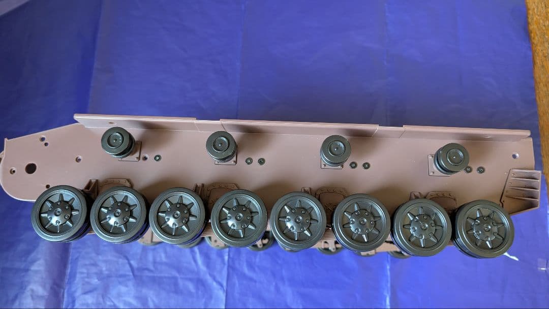 パ*キ様 今月末まで出品！アシェットガルパン増刊号からNO85巻まで製作済み