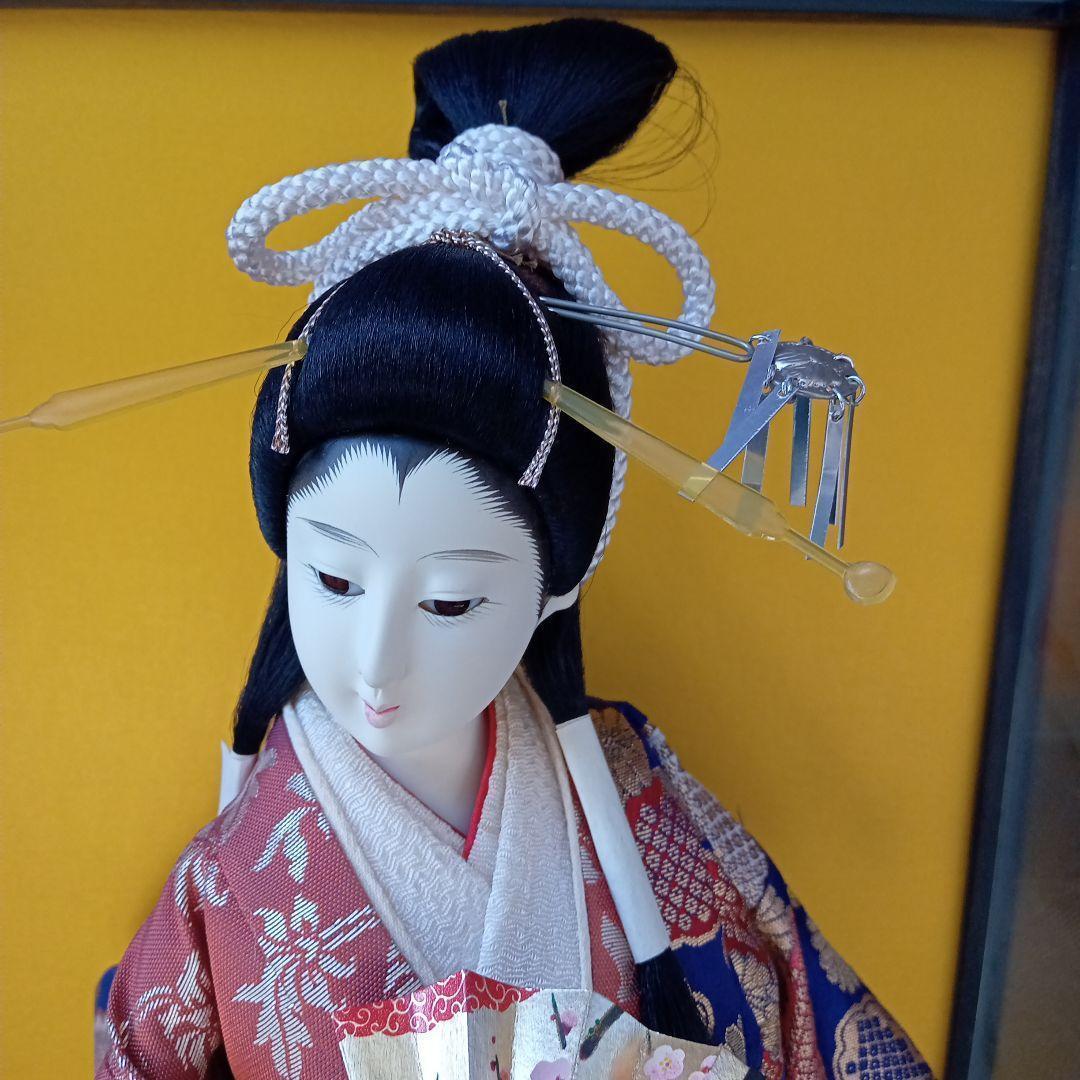 伝統的な日本人形 華やかな着物 工芸品 約55cm ガラスケース付きJAPAN
