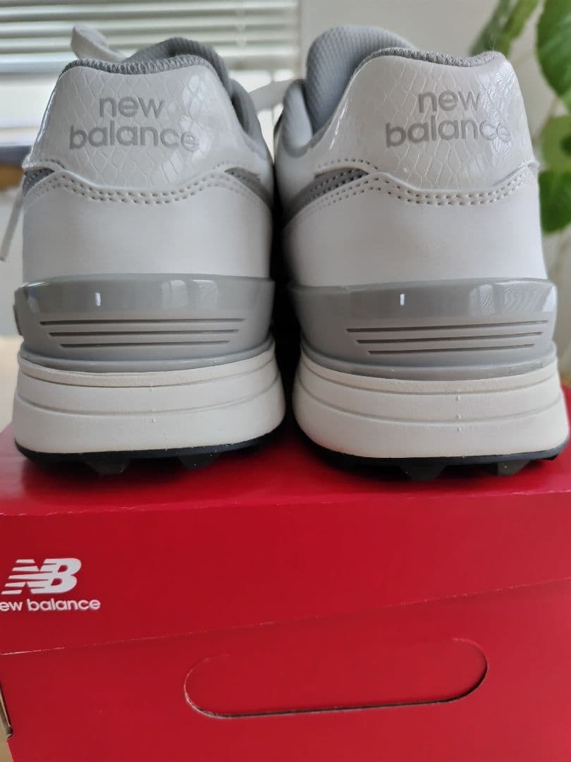 New Balance UGS574S3 ゴルフシューズ ホワイト/グレー