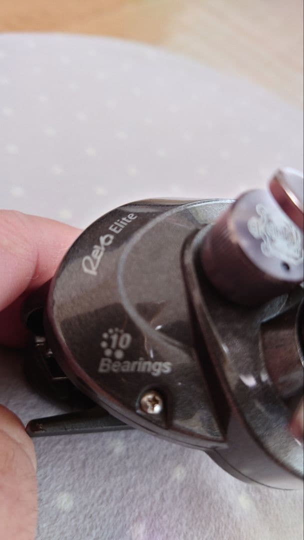 アブガルシアElite　10Bearings（右ハンドル）