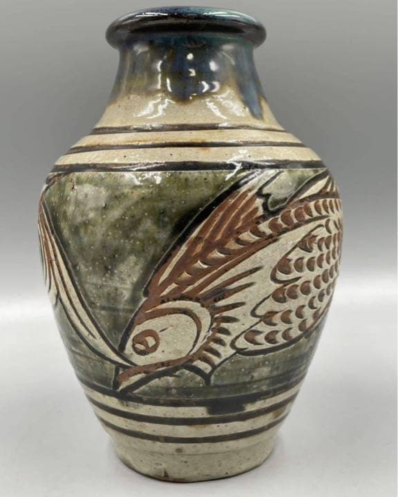 人間国宝 金城次郎作 魚文 壺 在銘 壷屋焼 花瓶 つぼ 陶器 陶芸 焼物 希少