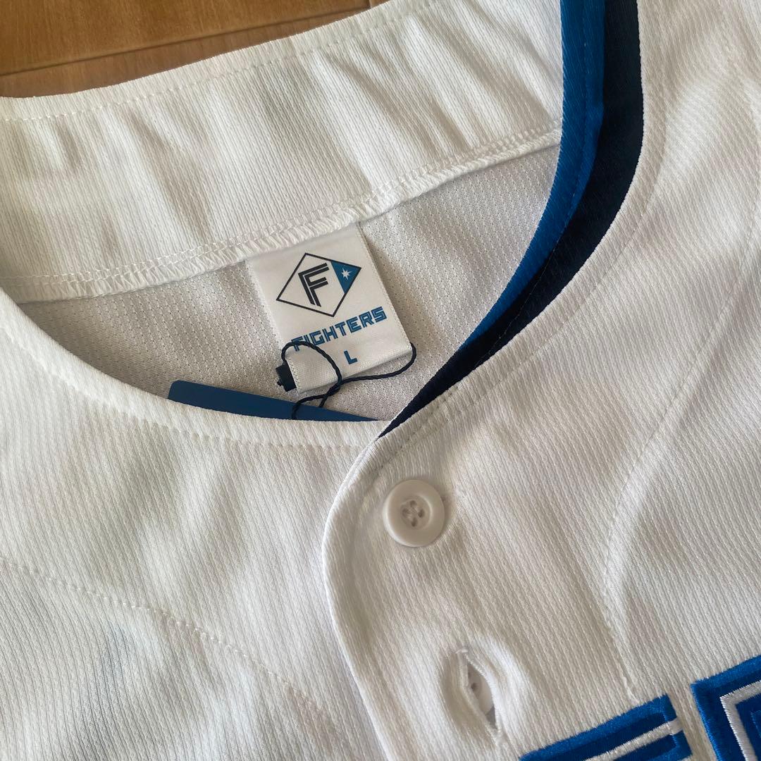 北海道日本ハムファイターズ　現　巨人　郡拓也選手サイン入　ユニフォーム Lサイズ