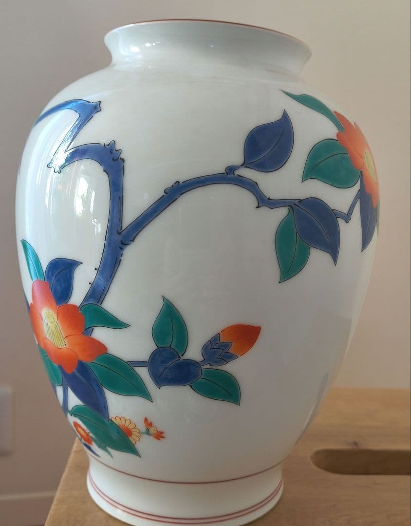 花鳥図「春」壺　十三代酒井田柿右衛門　最高級磁器　香蘭社　花器　花瓶