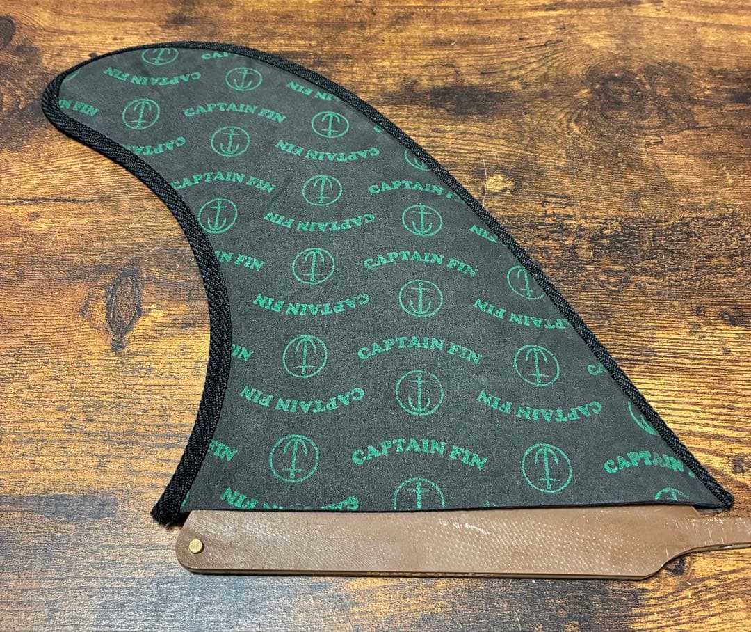 CAPTAIN FIN JJ WESSLS 9.75インチ