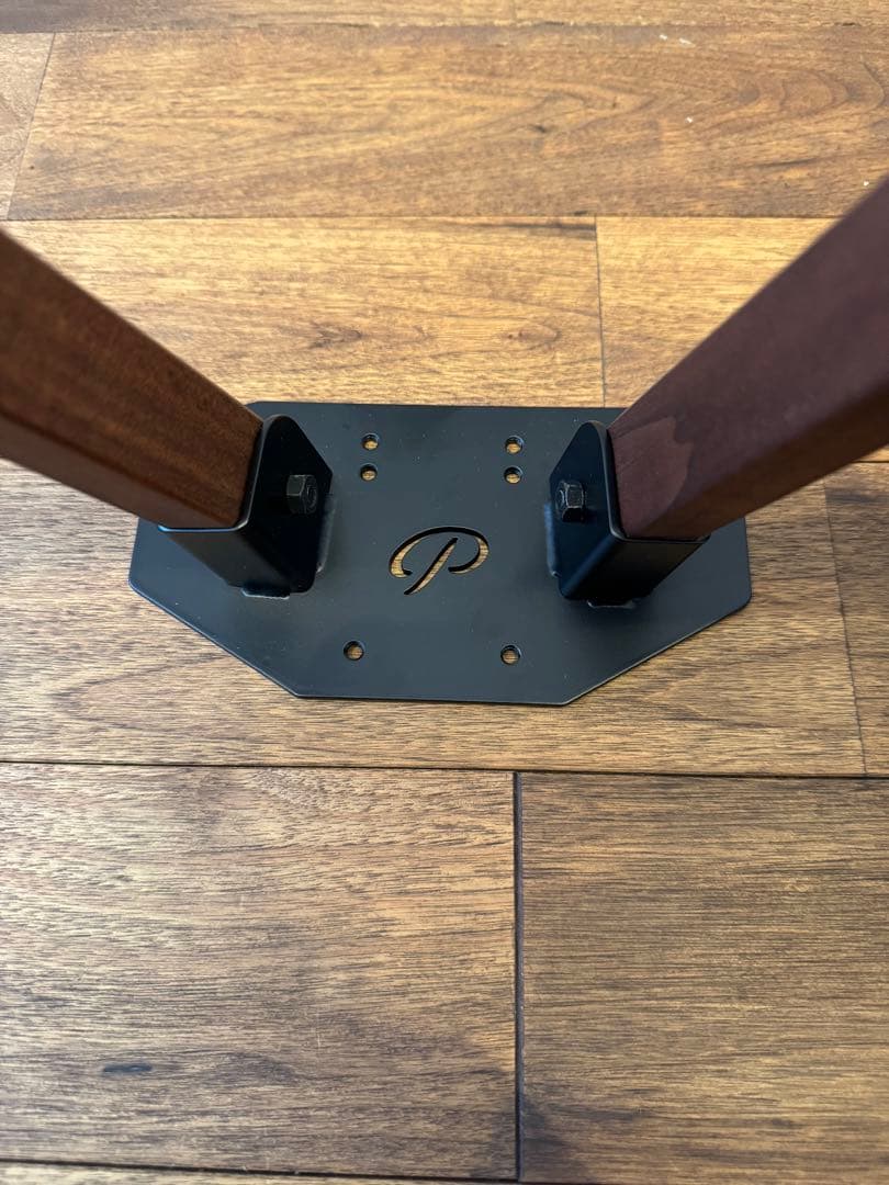 ダッパーパンチ　木製４脚　ウォールナット