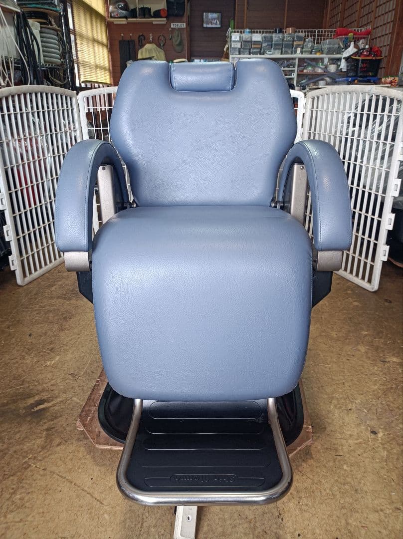 理容機器　新明和椅子　ペアラ