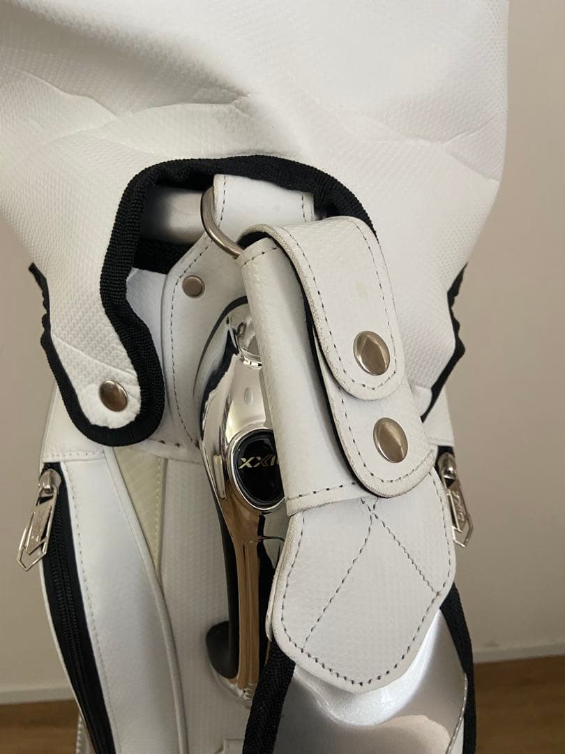 XXIO キャディバッグ ホワイト　ゴルフ　ゴルフバック　ゴルフバッグ