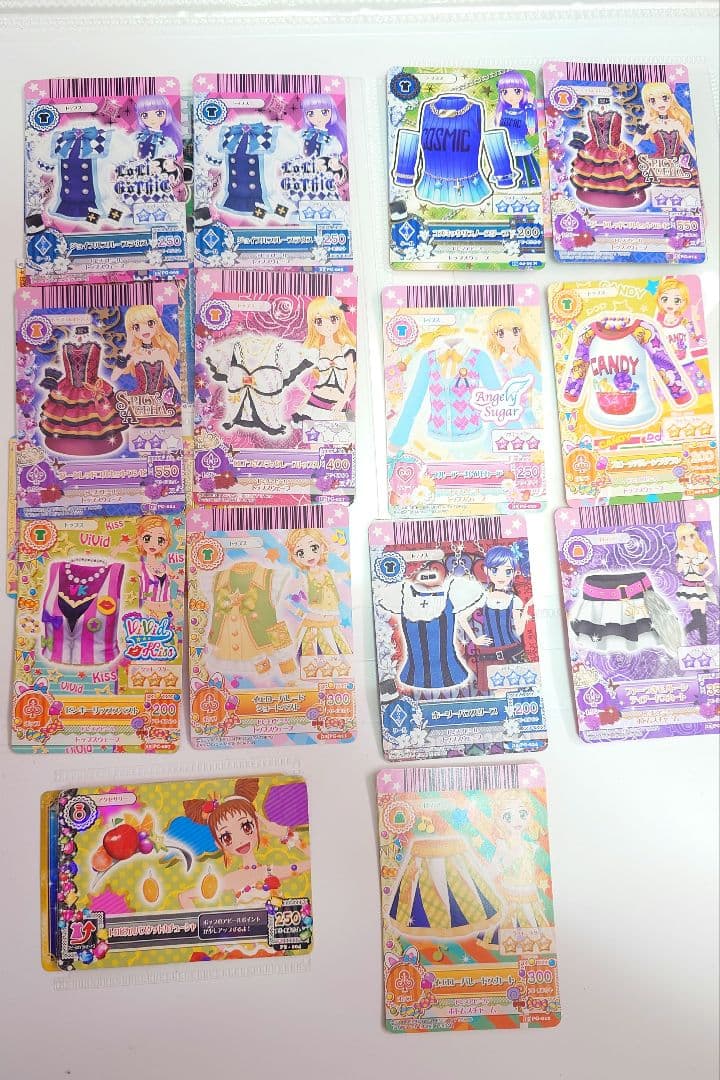 アイカツカードセットとバインダー、プリパラ
