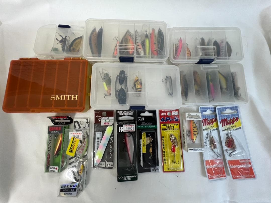 最終値下渓流ルアー　新品＆中古ルアーセット、ケース付　まとめ売り