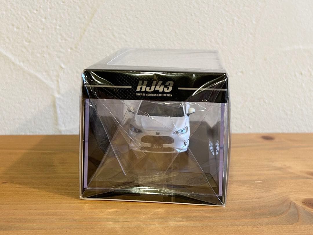 ホンダ ZR-V e:HEV 1/43 プラチナホワイト・パール ミニカー