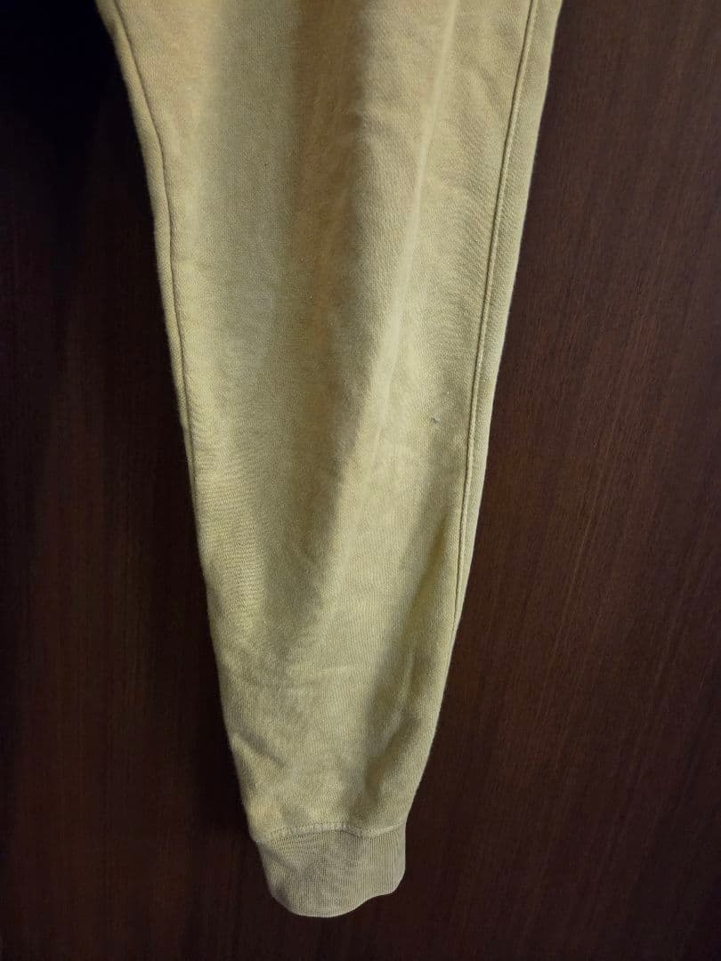 NIKE　ナイキ　ベージュ スウェット　セットアップ　トレーナー