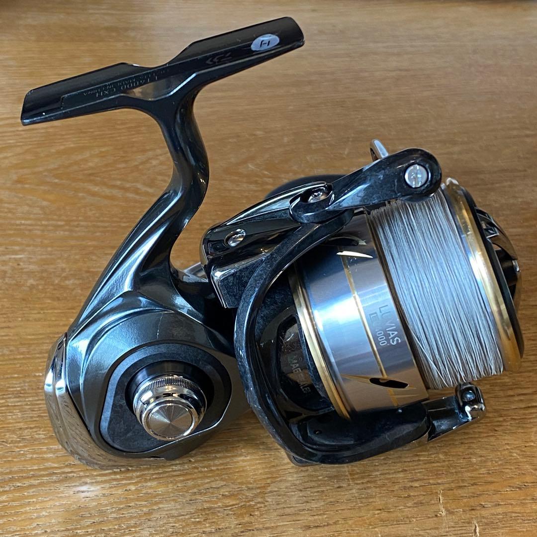 訳あり 20 LUVIAS LT 4000-CXH スピニングリール