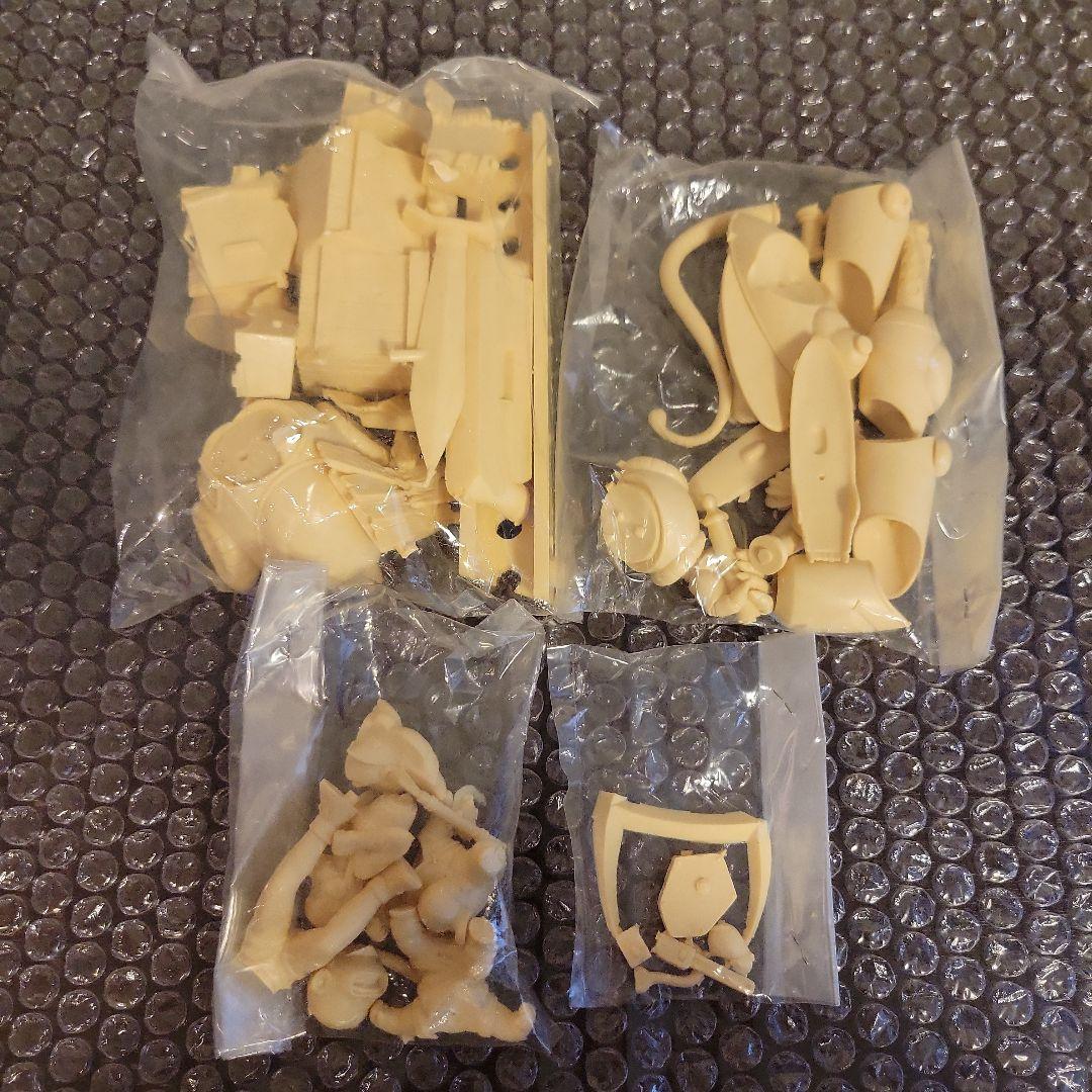 【未組立・美品】ドラゴンボール　宝の番人　海洋堂　ガレージキット