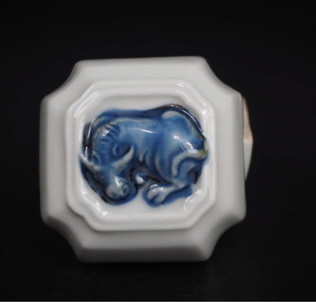 送料無料　篩月庵　三浦竹泉造 青華牛香合　共箱・共布　茶道具華道具