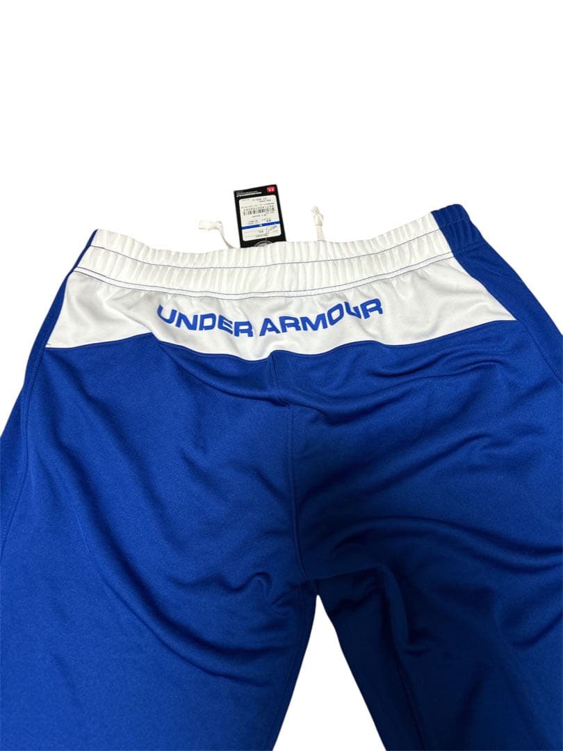 【新品】アンダーアーマー　セットアップジャージ　上下　フルジップ　新古品