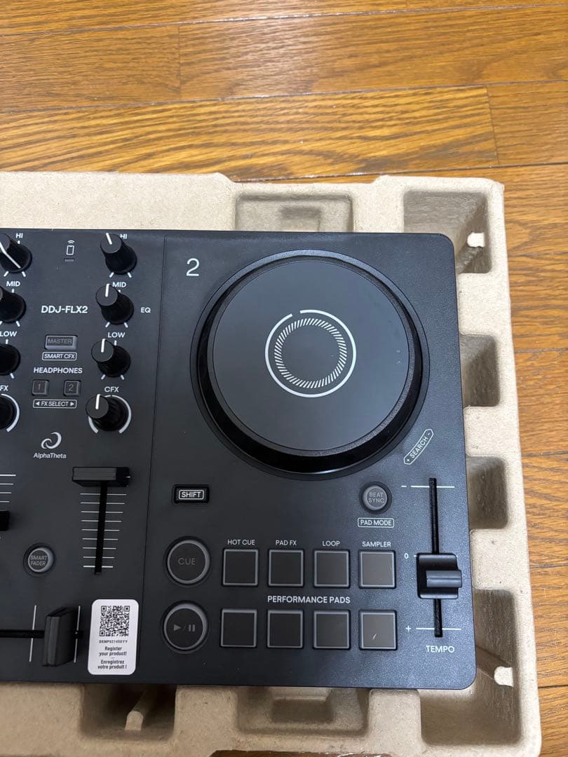 DJコントローラー　AlphaTheta DDJ-FLX2