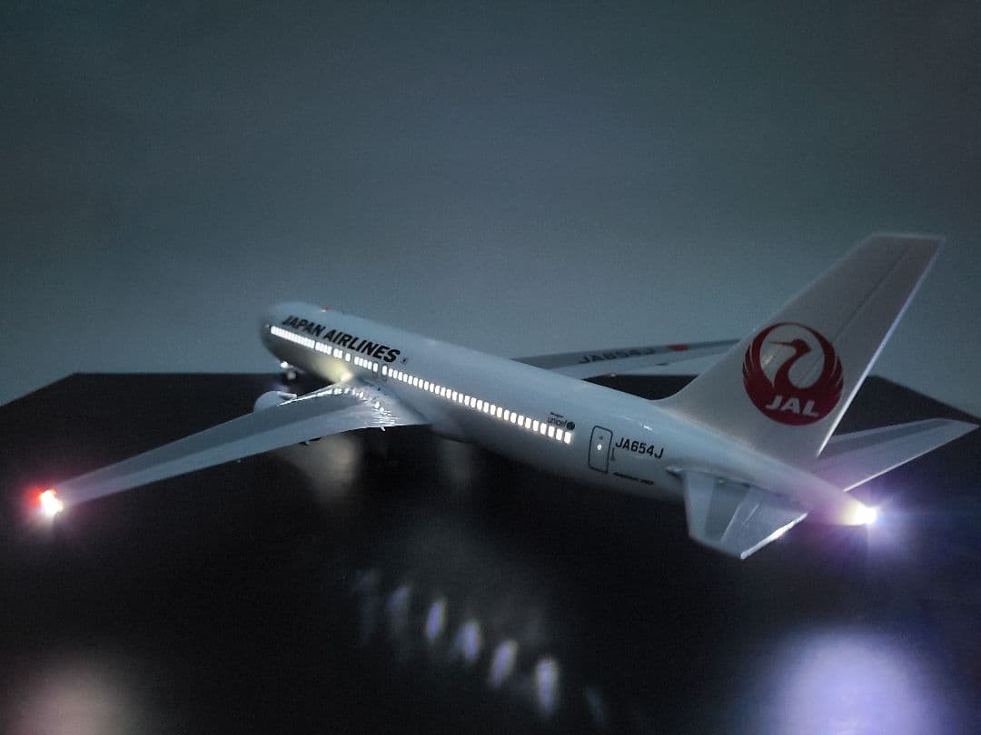 JAL 767-300ER LEDモデル完成品