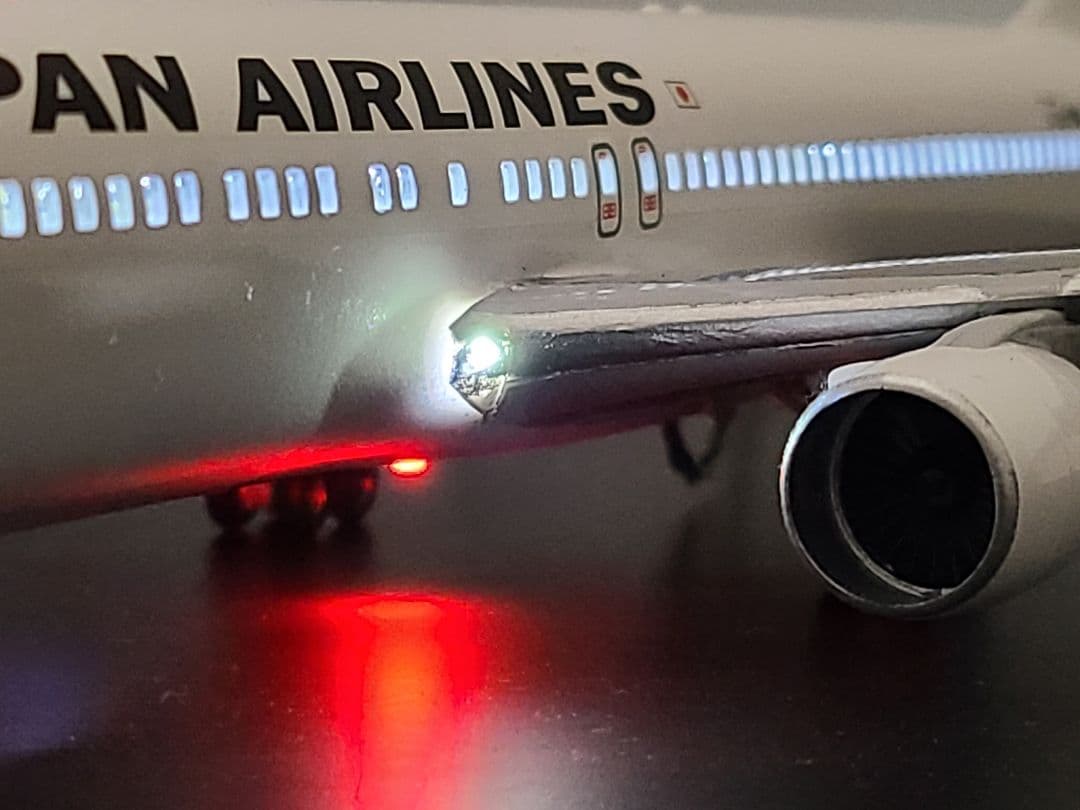 JAL 767-300ER LEDモデル完成品