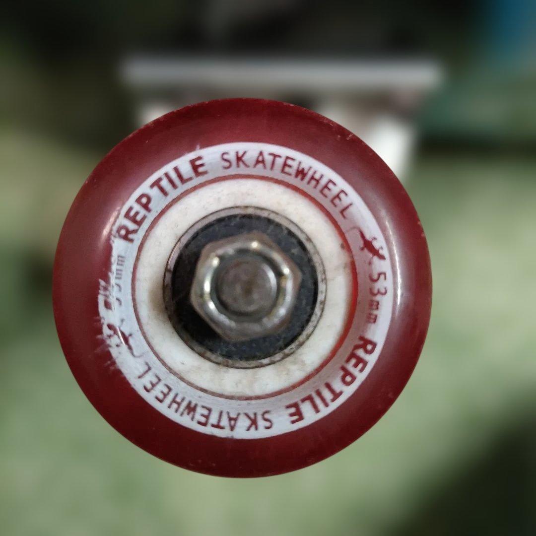 DARKSTAR SORAYAMA スケートボード　トラック:VENTURE