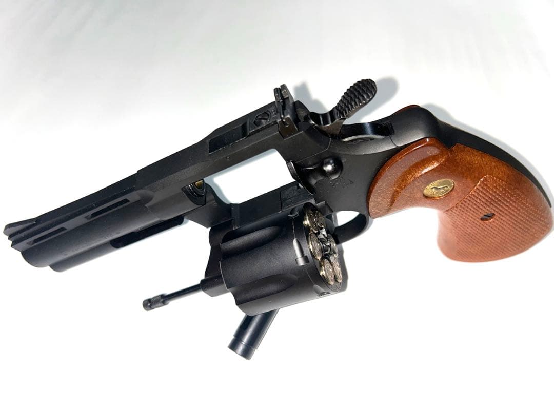 コルトパイソン4インチ　リボルバー ガスガン