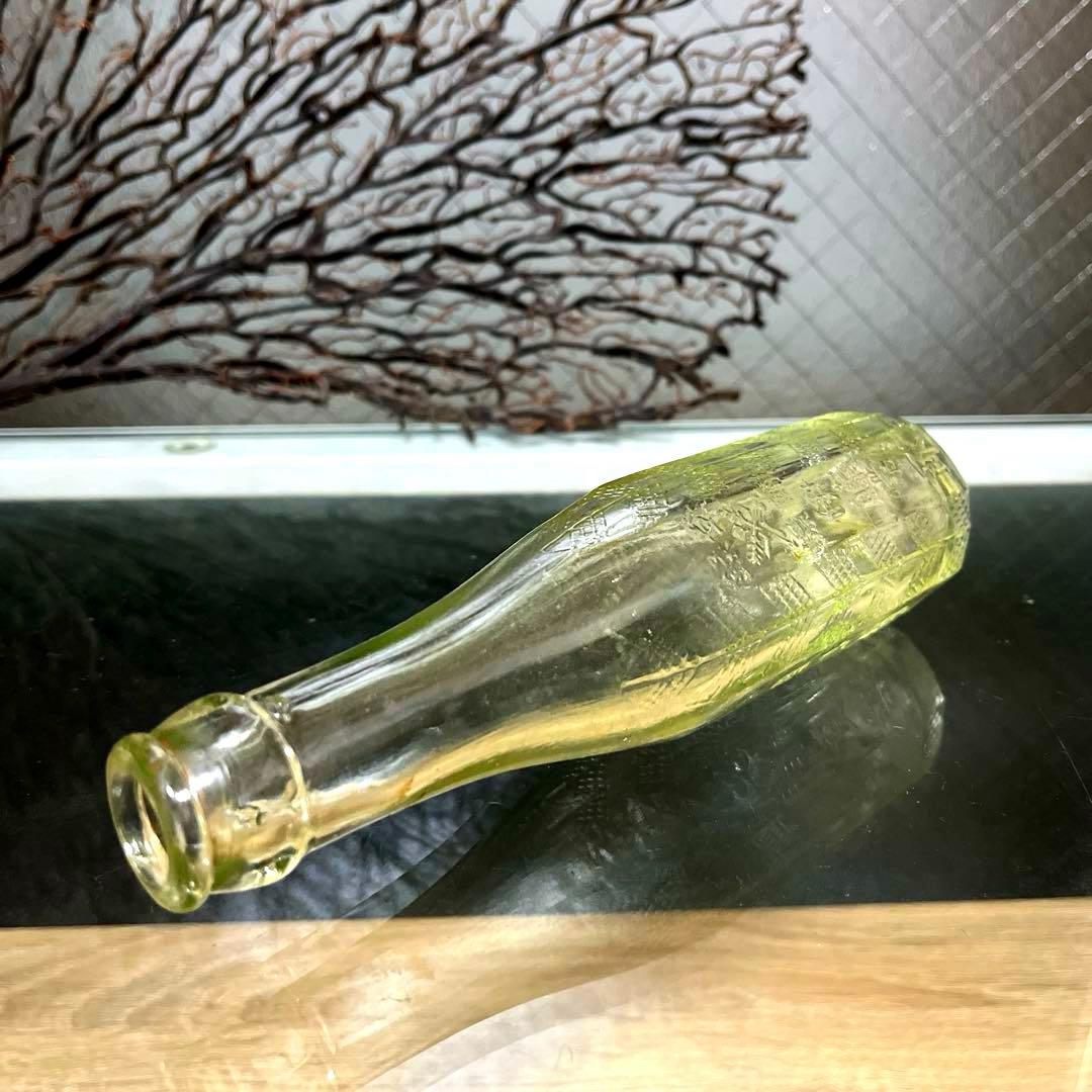 骨董　大正　炭酸飲料瓶　伊藤常三郎　星矢印※レモンサイダー　飴色ゆらゆら瓶ウラン