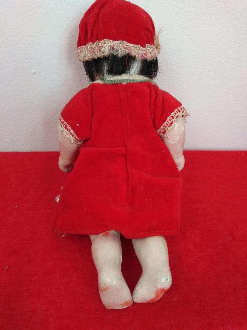 アンティーク　西洋人形　眼をつむります。