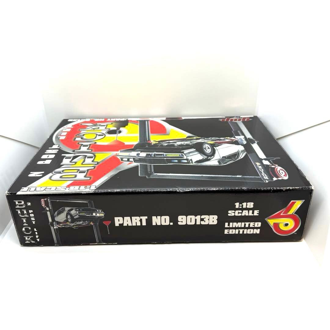 最終値下げ　激レア　BUICK 2 POST LIFT 1:18スケール 限定版