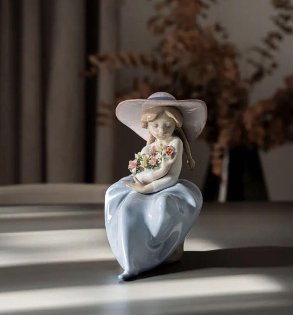 リヤドロ　LLADRO 花の香りにつつまれて　コレクション　置物　オブジェ　磁器