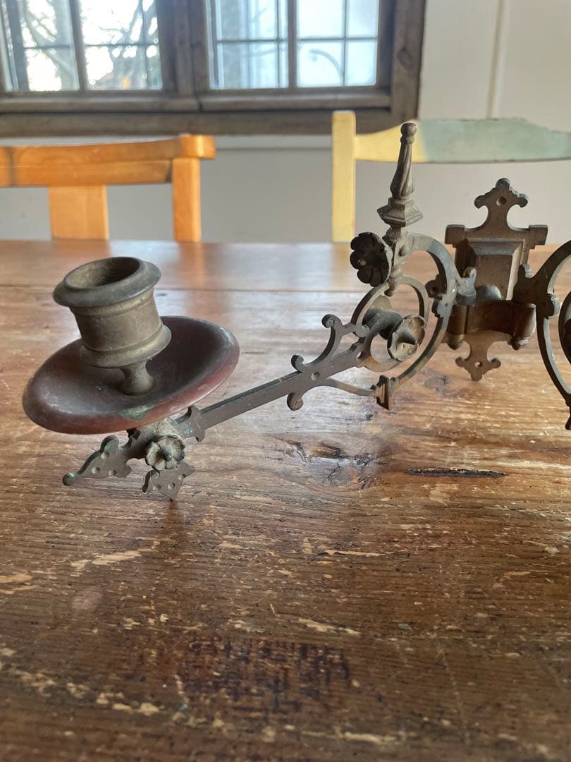 100年以上前 美しい装飾の燭台
