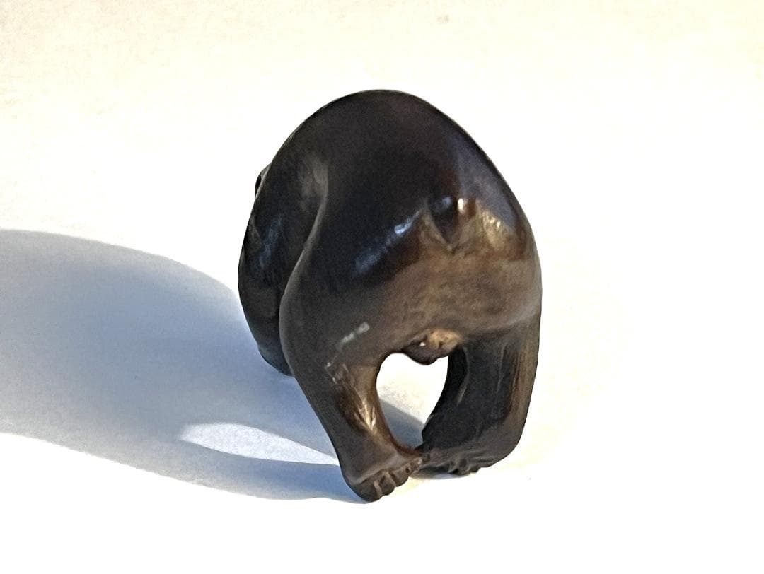 根付　猿　線刻銘「白龍」