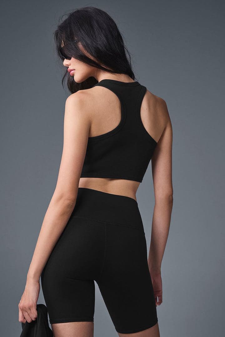 Alo Aspire Tank Mサイズ タンクトップ ジス着用モデル