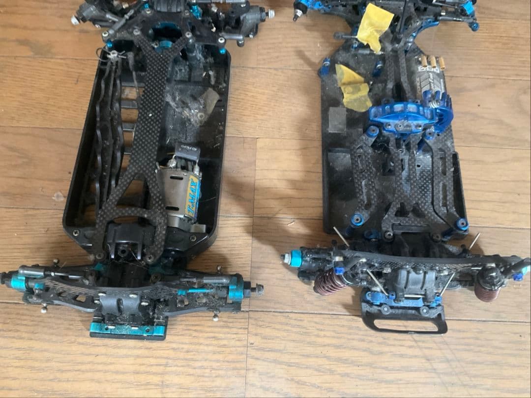 カーボンファイバー ダブルシャシー ラジコンカーまとめ売り