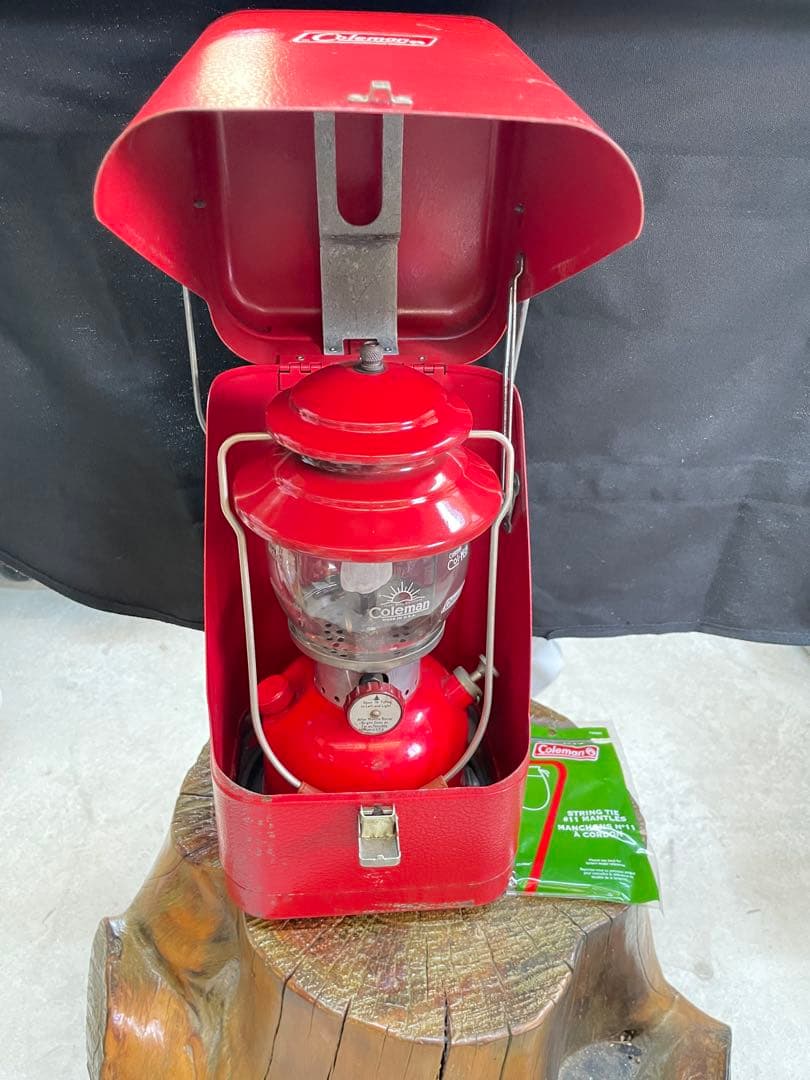 【希少】Colemanランタン200A 1967年1月パテペン＋メタルケース赤